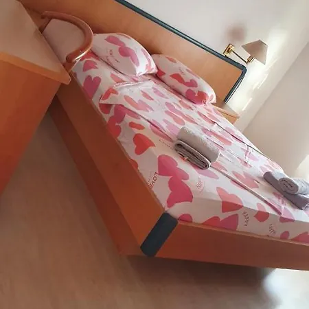 Mia Apartman *