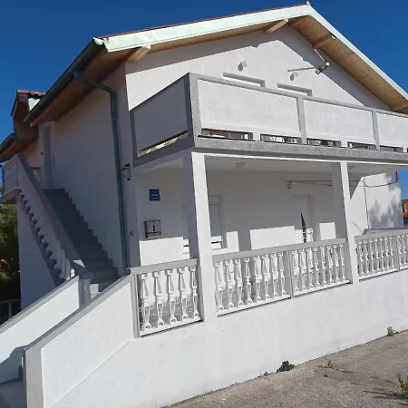 Mia Barbat na Rabu